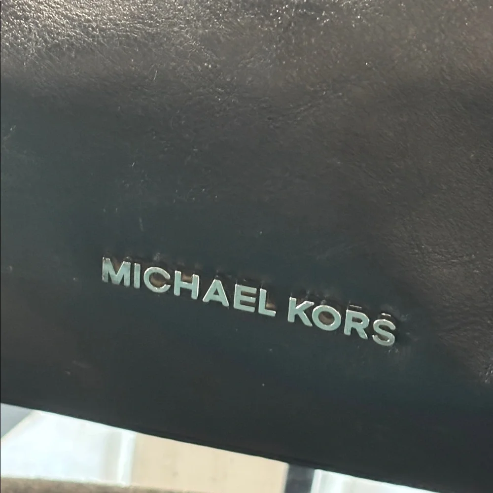 ✨ MICHAEL KORS Devon Large Shoulder Tote | Black Leather | Silver Hardware ✨